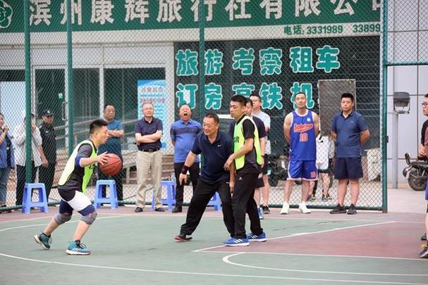 他在禁区内