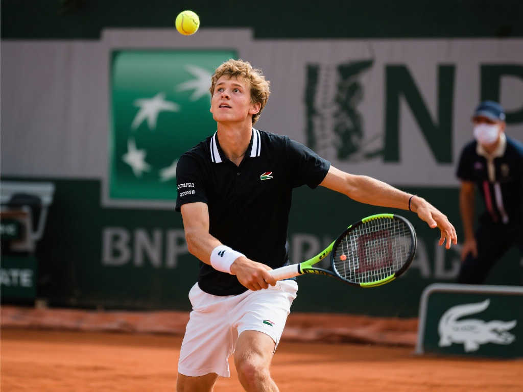 育出众多潜 育出众多潜